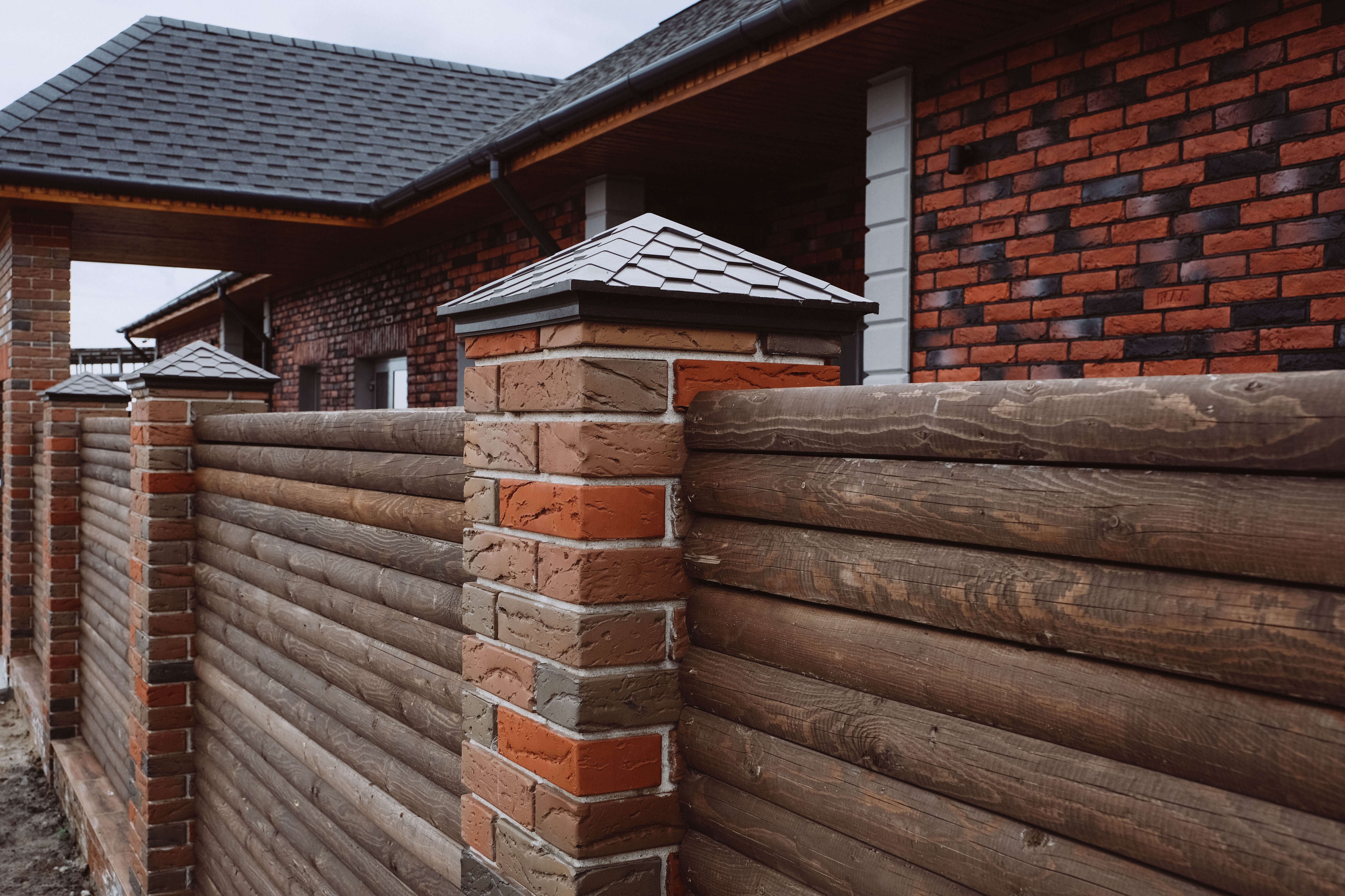 Колпак Zking Эверест Коричневый на столб 1.5х1.5 кирпича (390х390мм) в Сыктывкаре фото